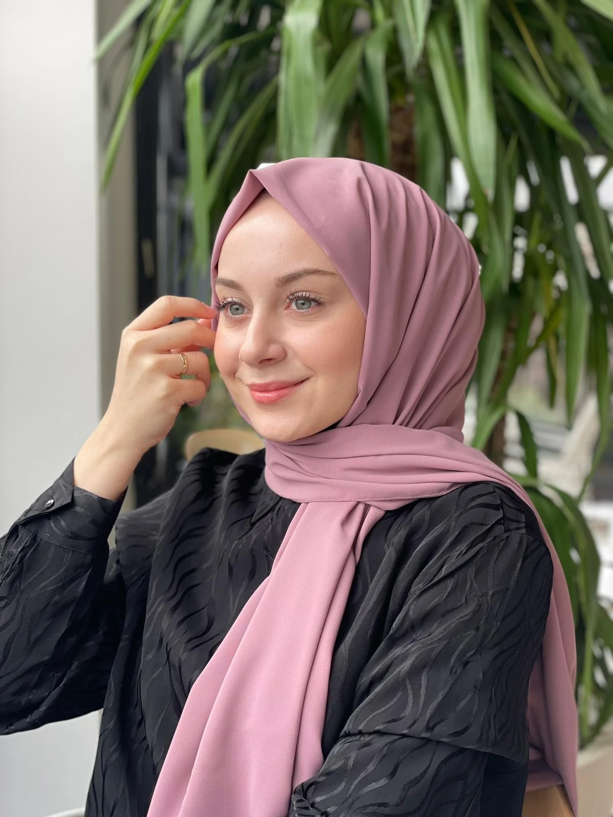 GÜL PEMBE Sima Medine İpeği Şal