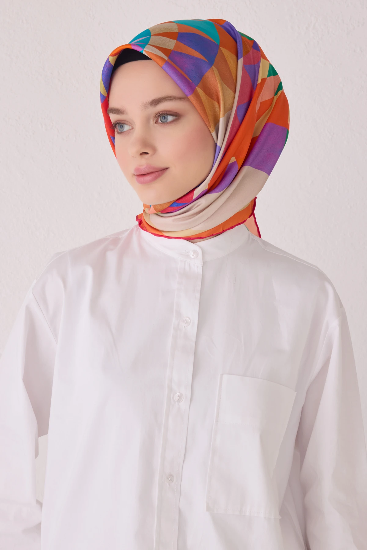 02 Belli Twill İpek Eşarp 4046D