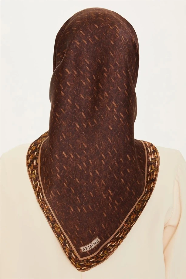 51 Armine Sura İpek Eşarp 9230D