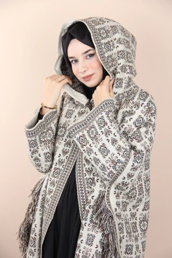 BEJ Loryan Scarf Kapşonlu Panço