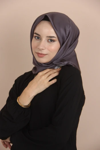 Levidor Düz Twill İpek Eşarp