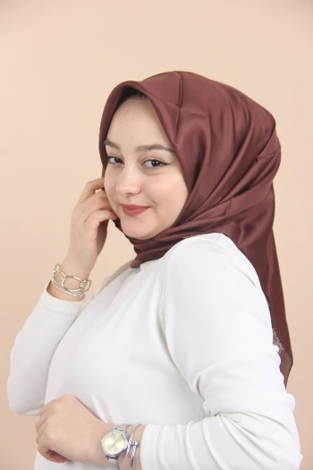 Levidor Düz Twill İpek Eşarp
