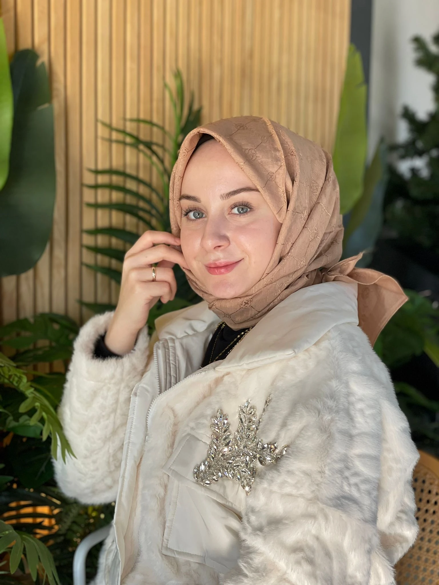 982 Aker Koza Eşarp 1050950