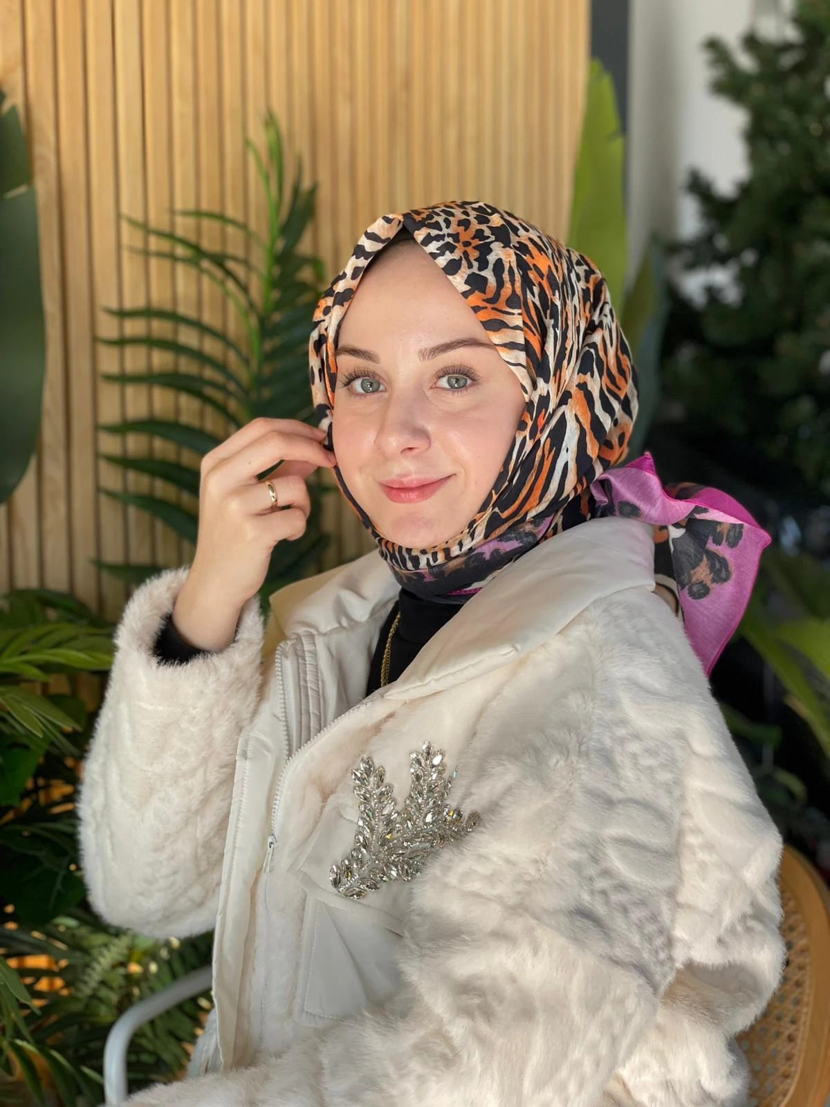 Fuşya Loryan Scarf Diamond Leopar Eşarp
