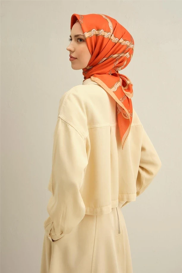 01 Armine Sura İpek Eşarp 9346D