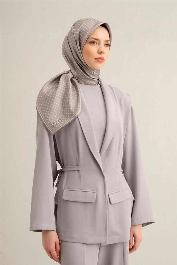 01 Armine Sura İpek Eşarp 9345D