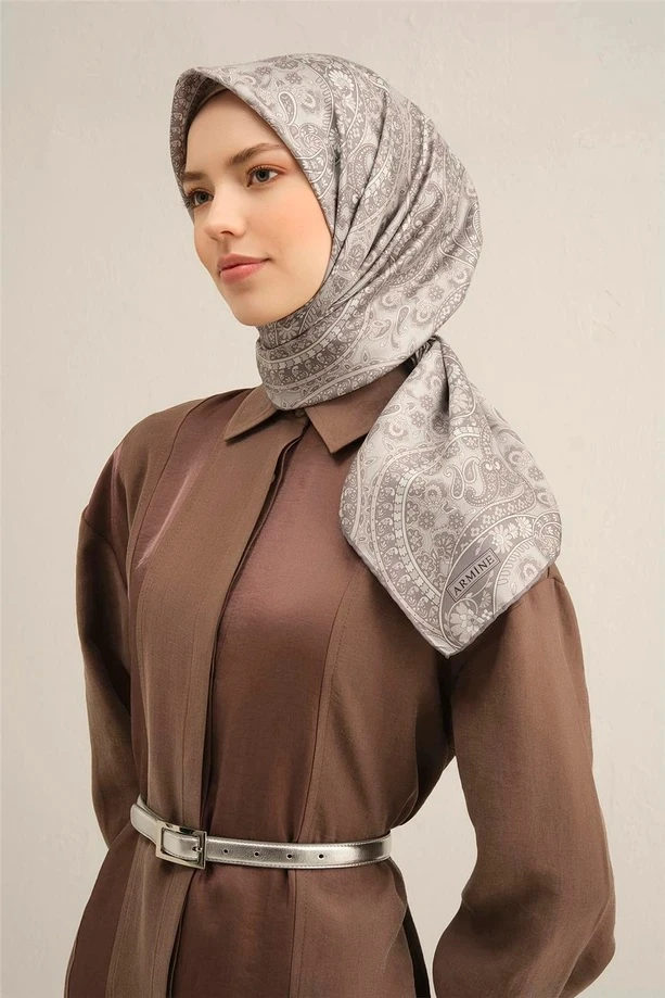 02 Armine Sura İpek Eşarp 9304D