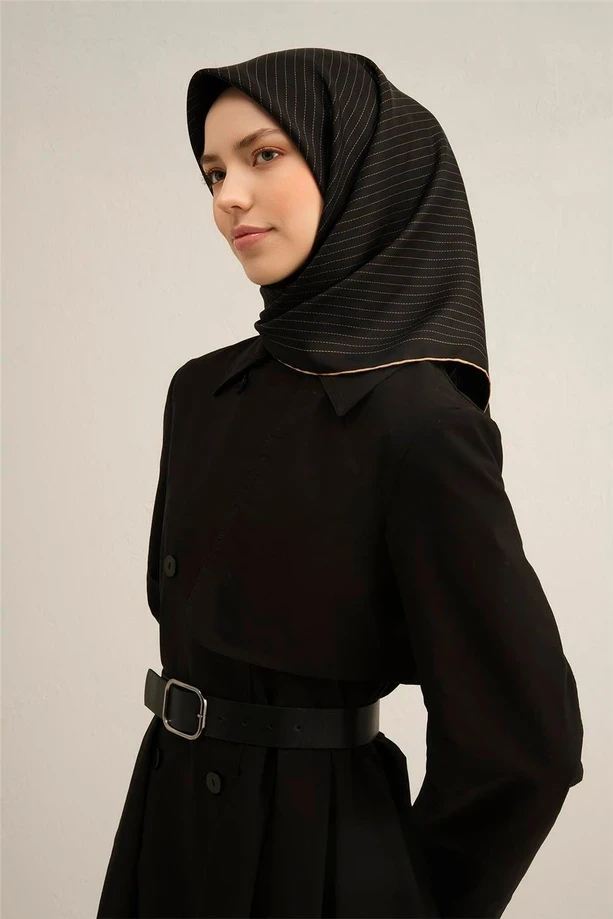 02 Armine Sura İpek Eşarp 9348D