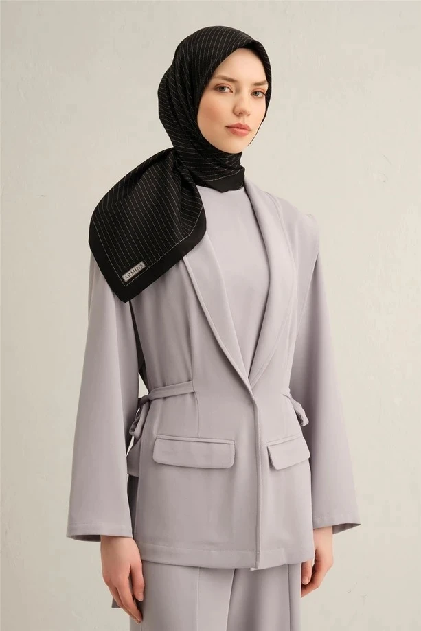 34 Armine Sura İpek Eşarp 9348D