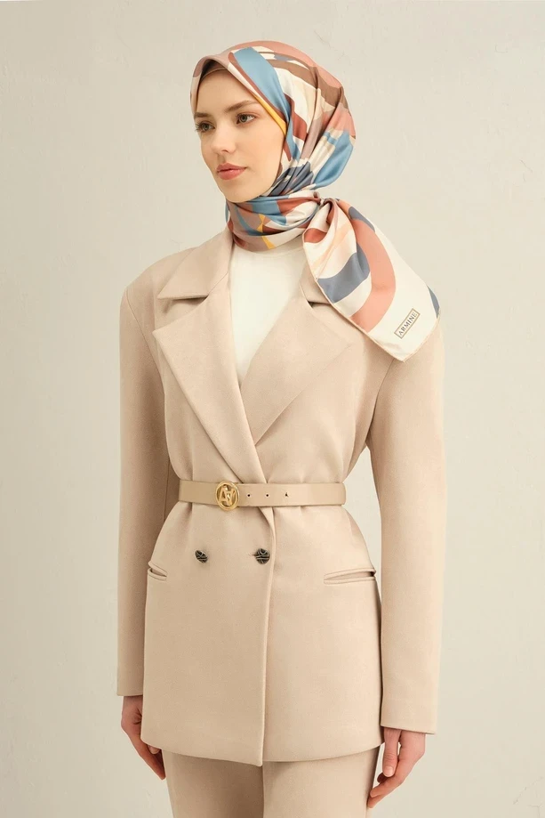38 Armine Sura İpek Eşarp 9328D