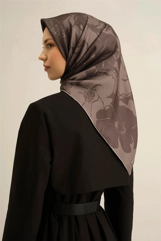 46 Armine Sura İpek Eşarp 9344D