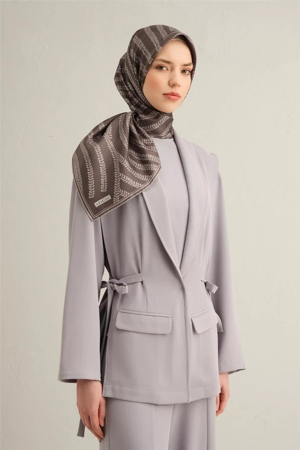 86 Armine Sura İpek Eşarp 9351D