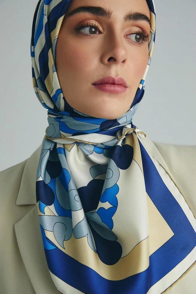 Mavi Maisa Sara Twill İpek Eşarp