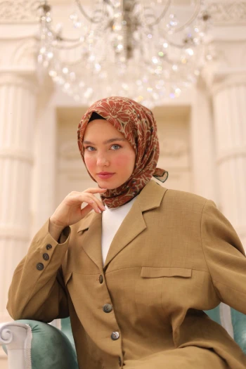 04 Silk Home Çiçekli Soft Eşarp