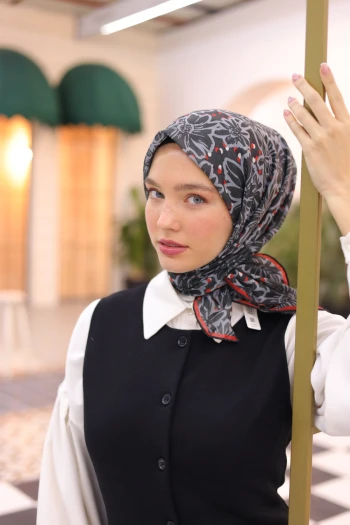 13 Silk Home Çiçekli Soft Eşarp