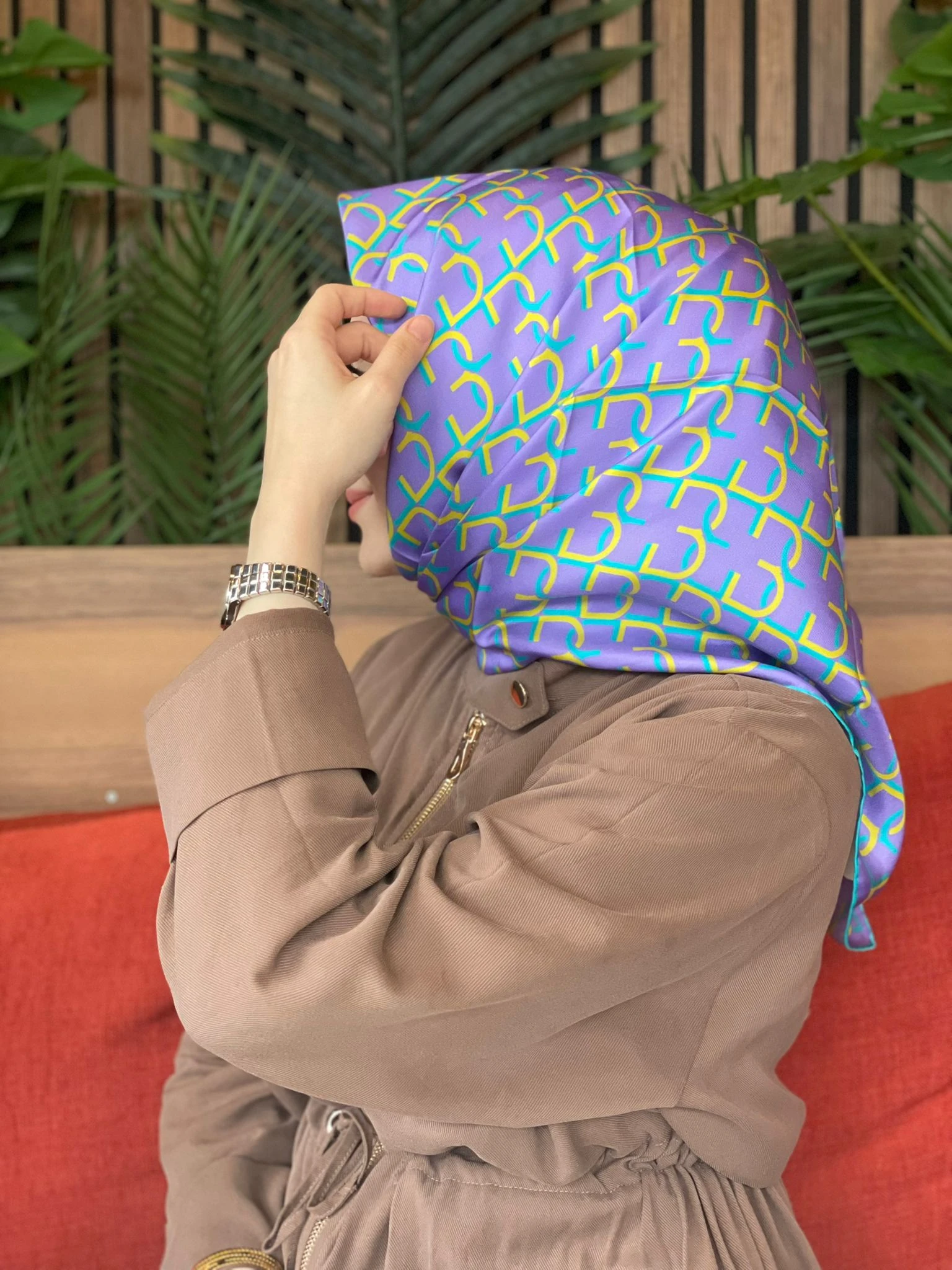 80 Belli Twill İpek Eşarp 4102D