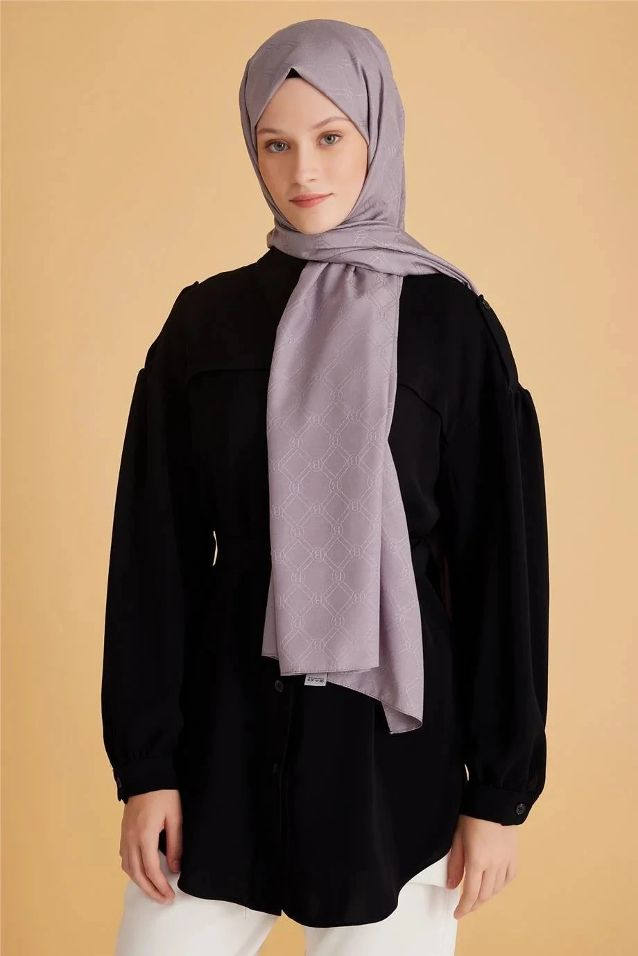 86 Belli Fresh Monogram Şal 2