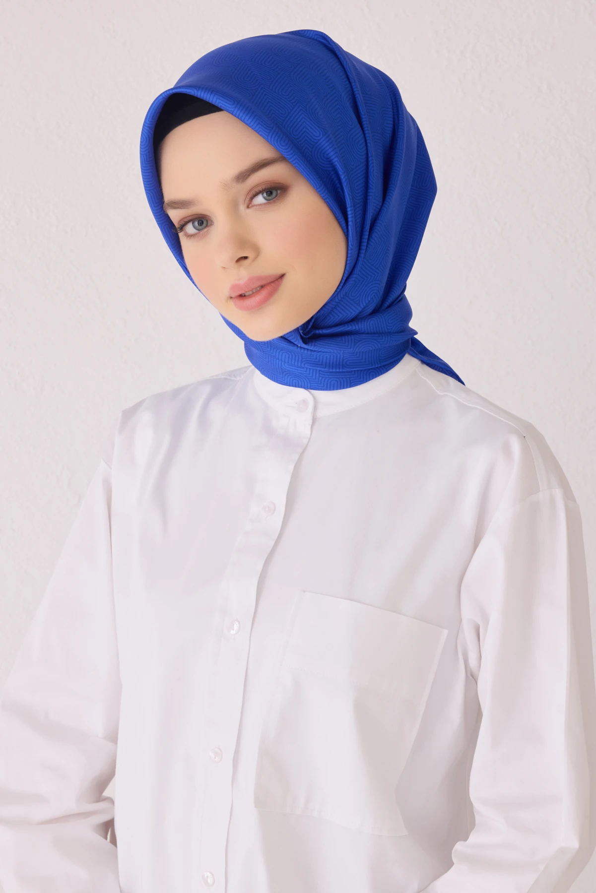 86 Belli Twill İpek Eşarp 4055D