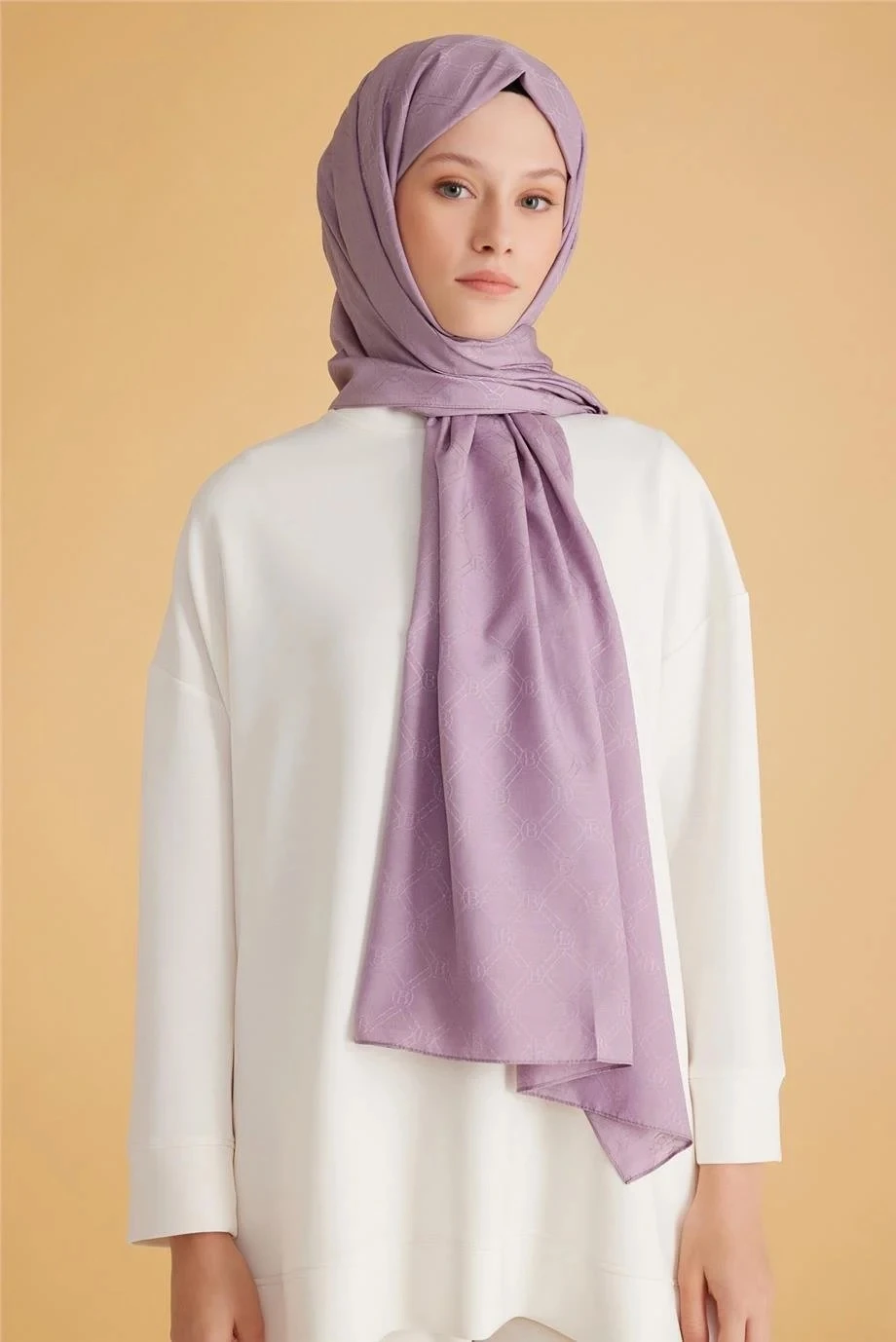 87 Belli Fresh Monogram Şal 2