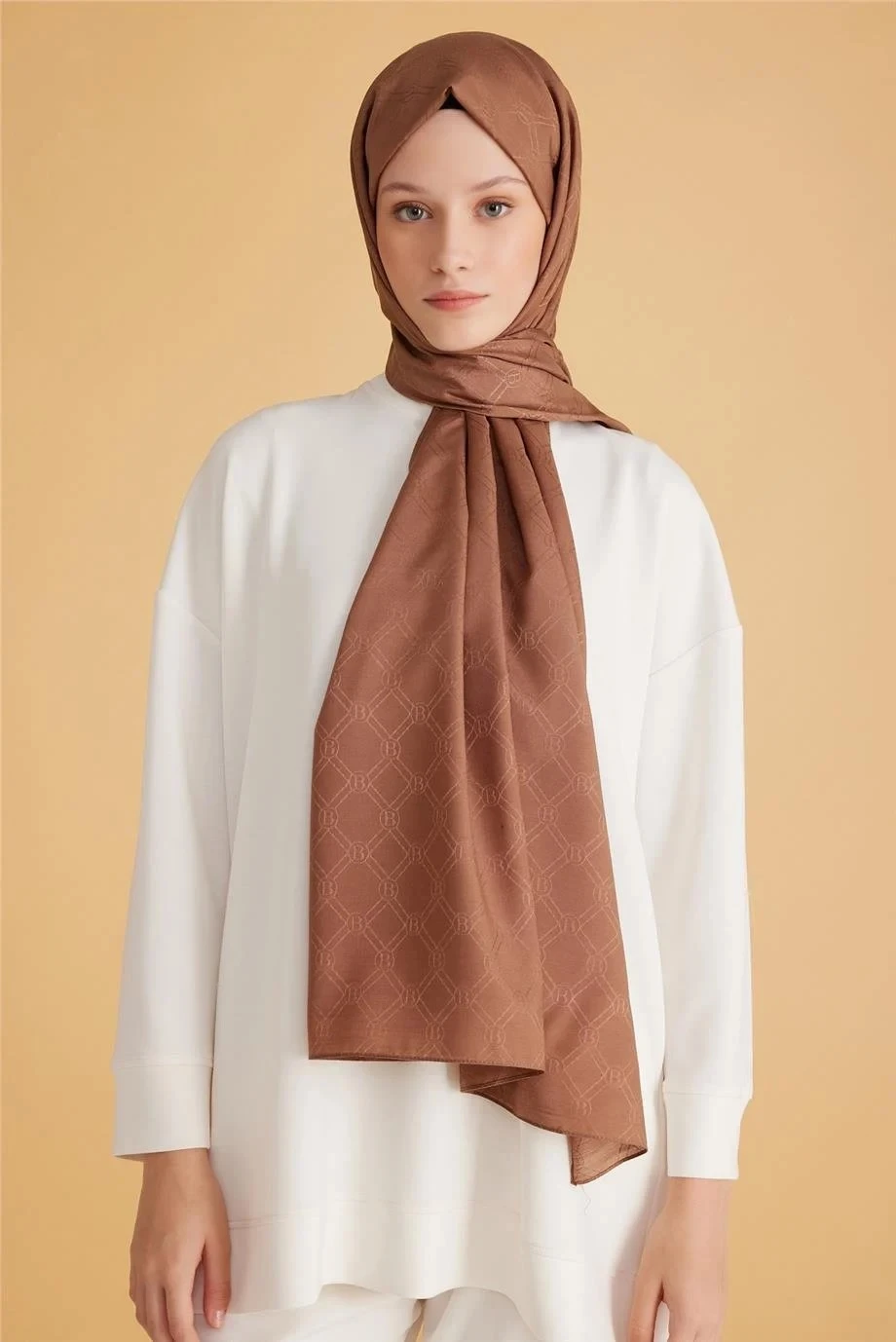 91 Belli Fresh Monogram Şal 2