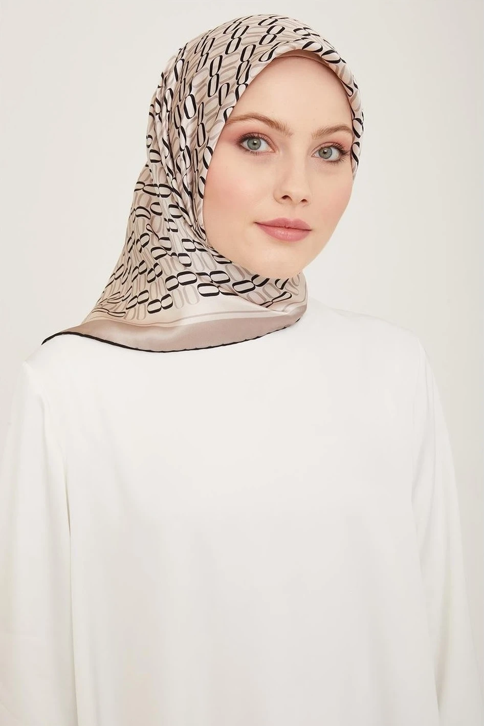 03 Armine Twill İpek Eşarp  9149D