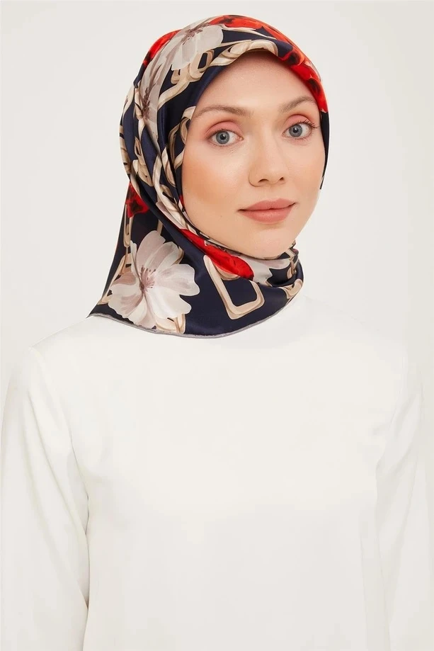 57 Armine Sura İpek Eşarp 9034D