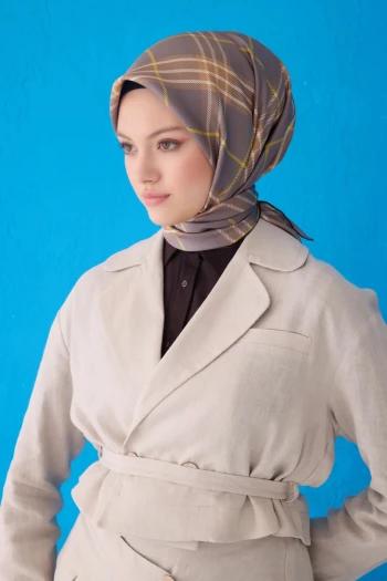 37 Belli Twill İpek Eşarp 4122D