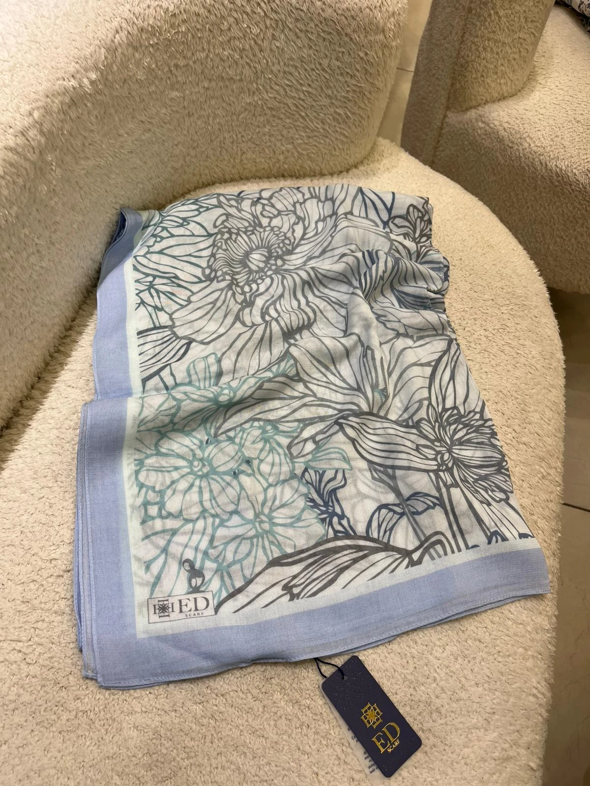 04 Ed Scarf Çiçek Dalgası Desenli Şal