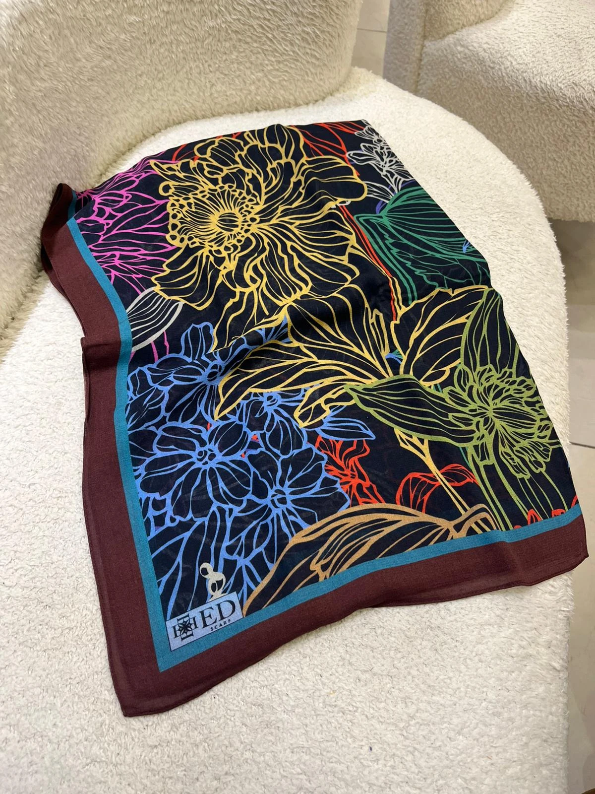 09 Ed Scarf Çiçek Dalgası Desenli Şal