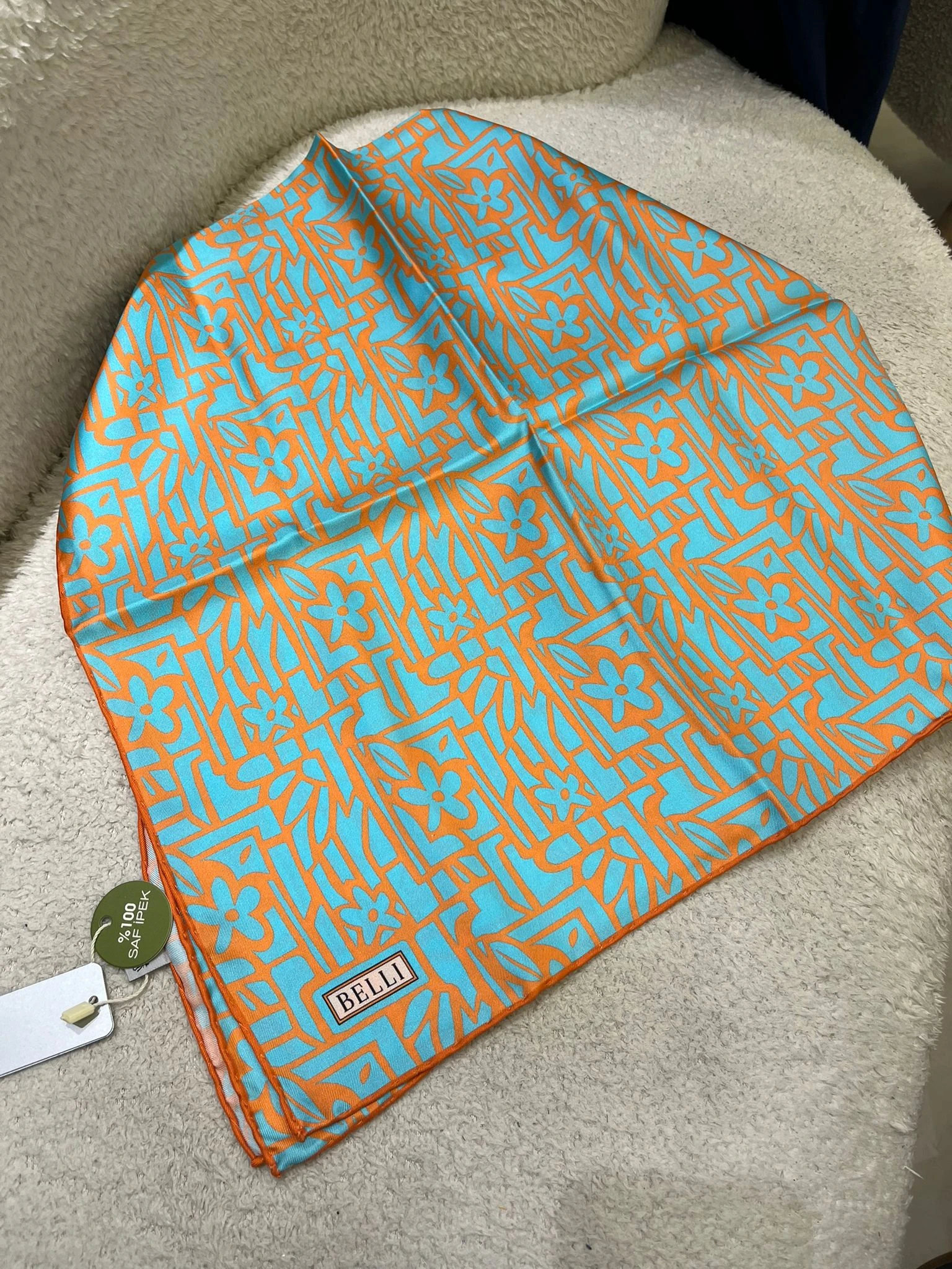 31 Belli Twill İpek Eşarp 4024D