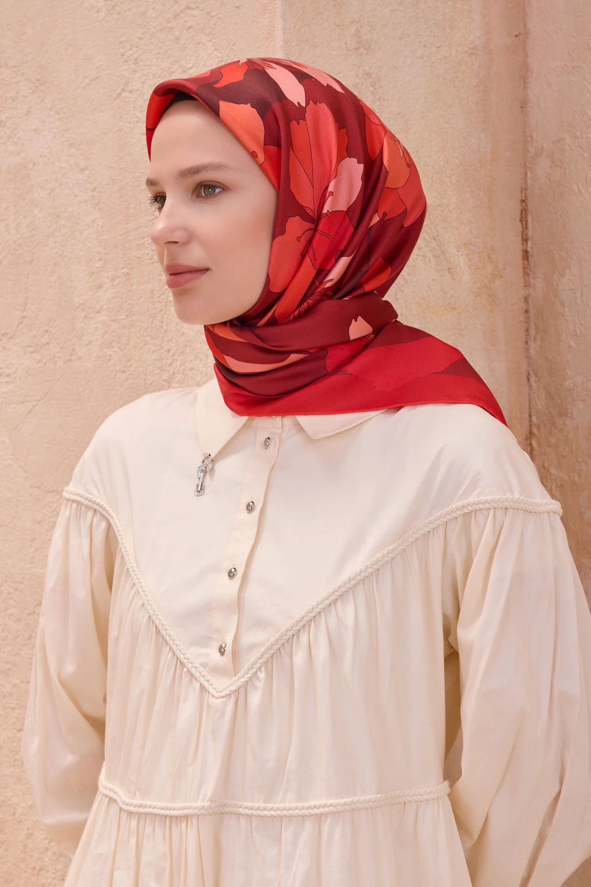 31 Belli Twill İpek Eşarp 4100D