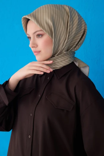 32 Belli Twill İpek Eşarp 4115D