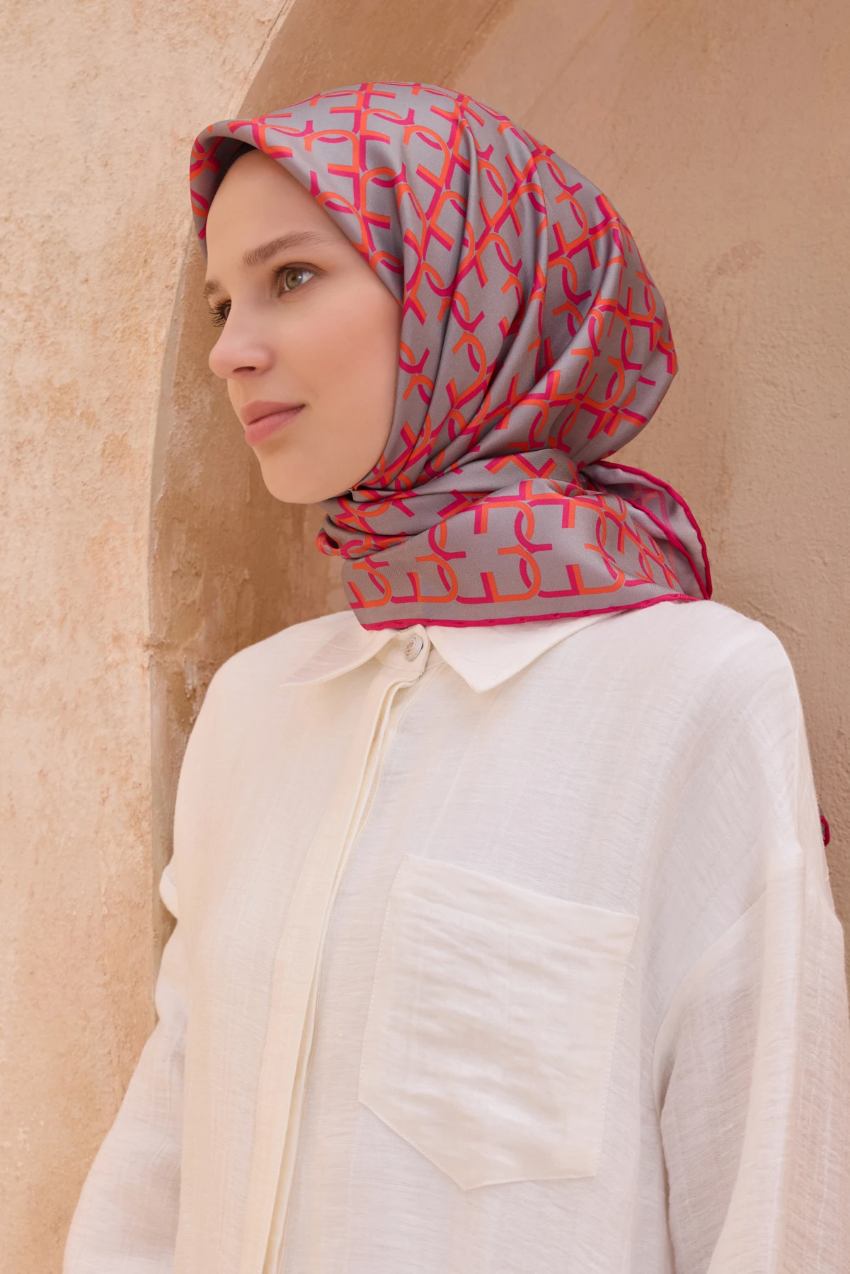 37 Belli Twill İpek Eşarp 4102D