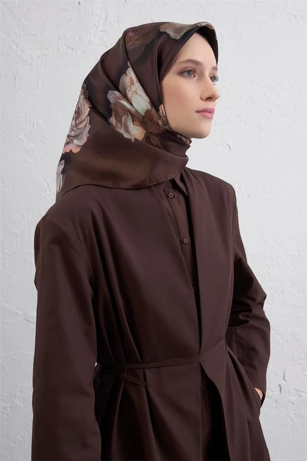 84 Armine Sura İpek Eşarp 9419D