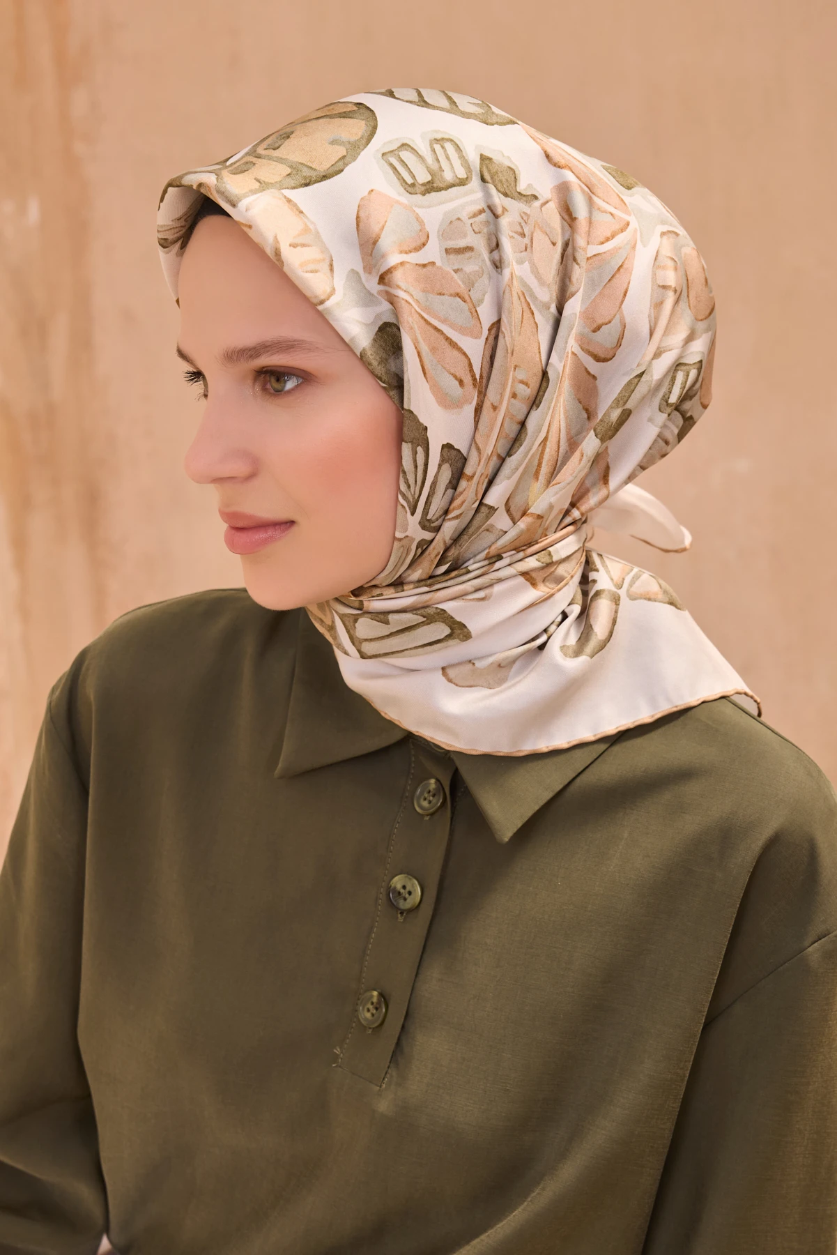 84 Belli Twill İpek Eşarp 4114D