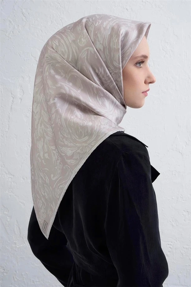 85 Armine Sura İpek Eşarp 9431D