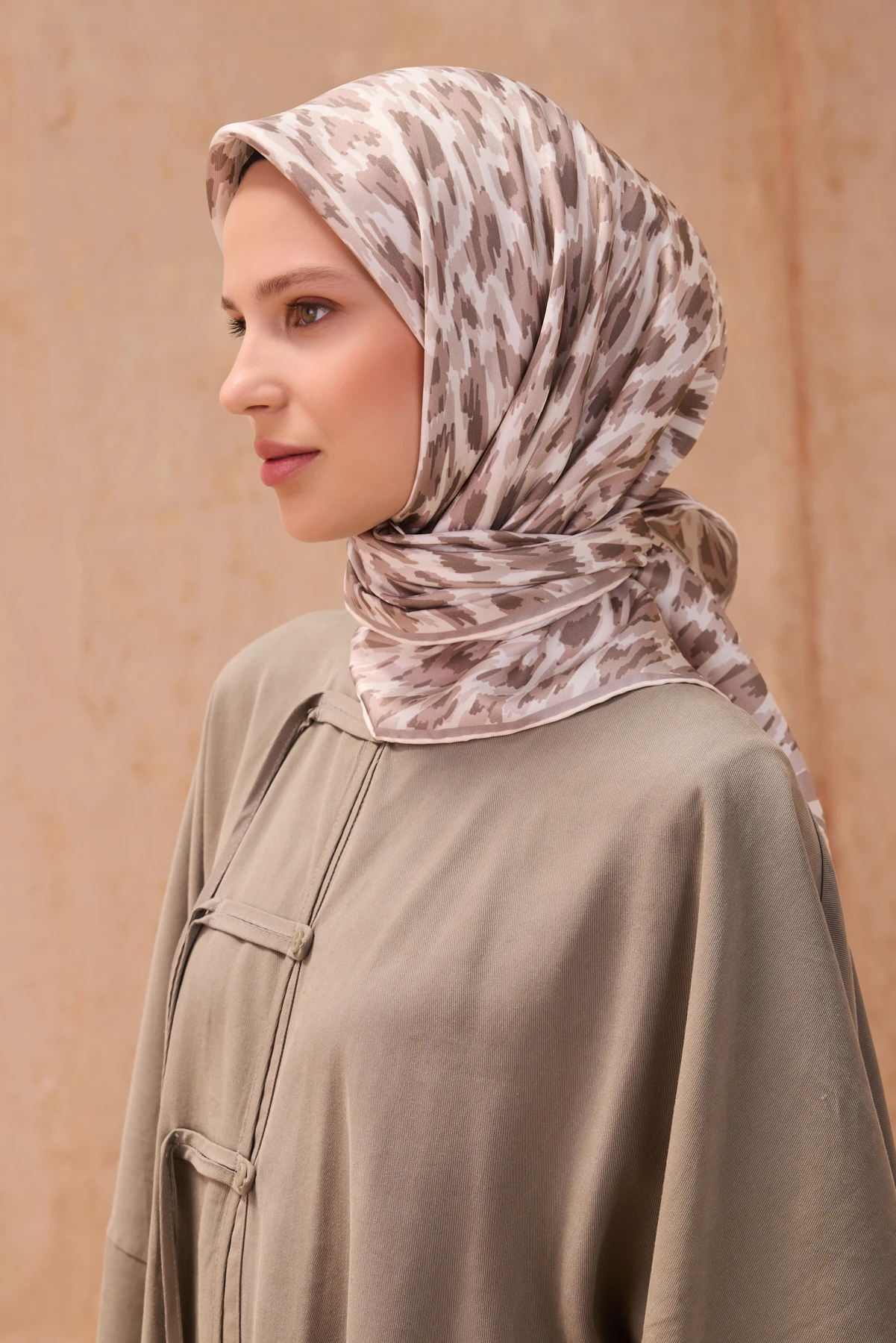 85 Belli Twill İpek Eşarp 4103D