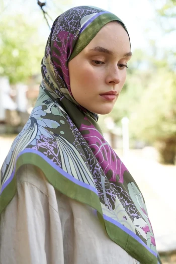 HAKİ Ed Scarf Inspired Fierra Desen Şal