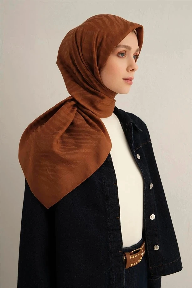 16 Armine Pamora Eşarp 1