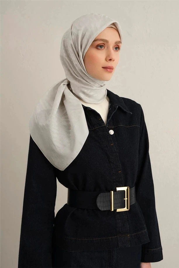 17 Armine Pamora Eşarp 1