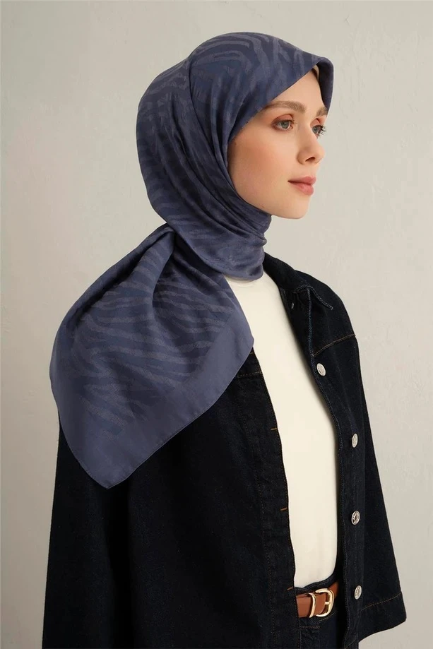 26 Armine Pamora Eşarp 1