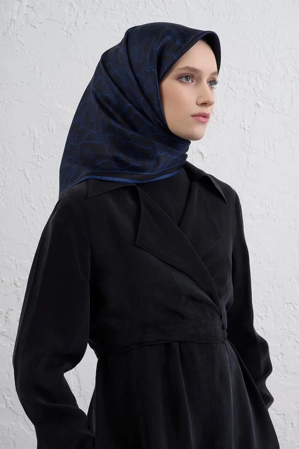 02 Armine Sura İpek Eşarp 9408D