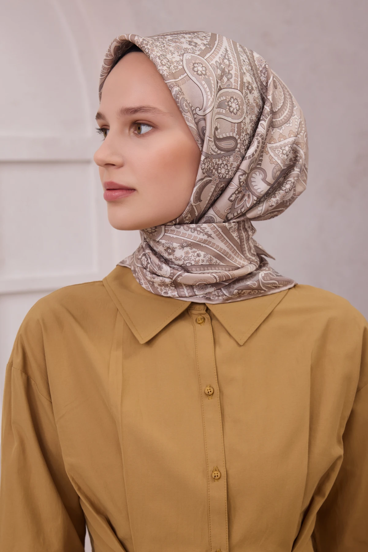 02 Belli Twill İpek Eşarp 4202D
