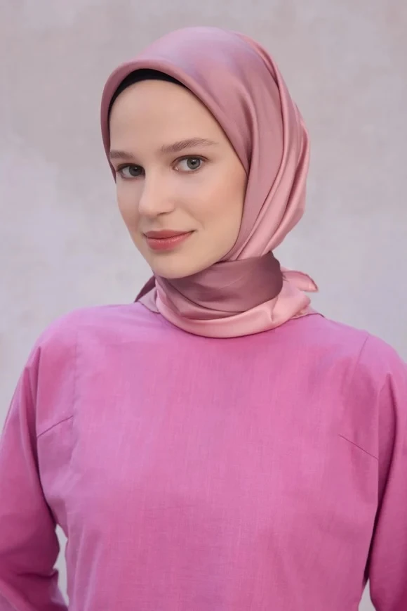 03 Belli Twill Degrade İpek Eşarp 4224D