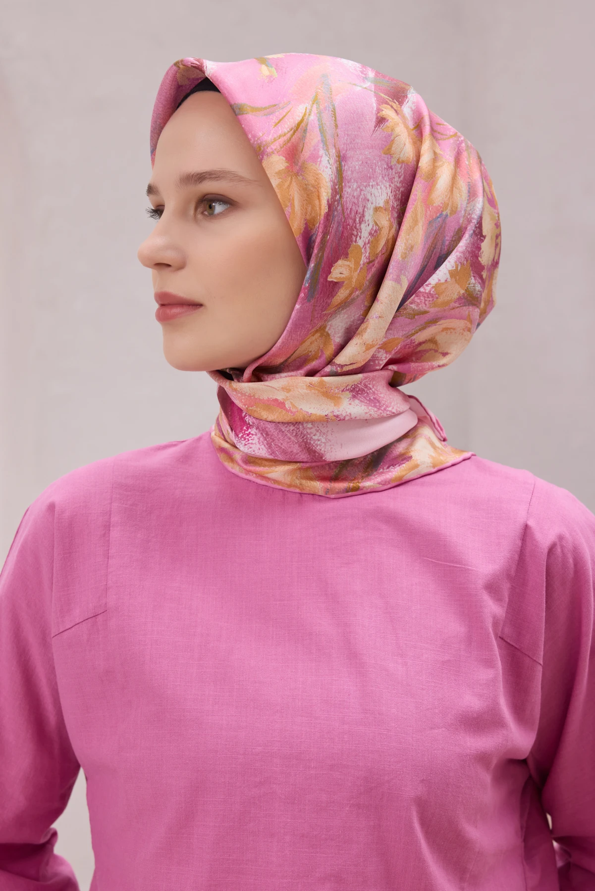 04 Belli Twill İpek Eşarp 4217D