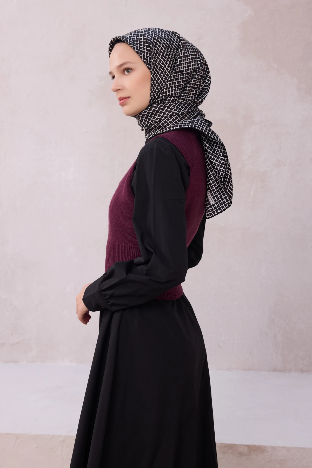 09 Belli Twill İpek Eşarp 4203D