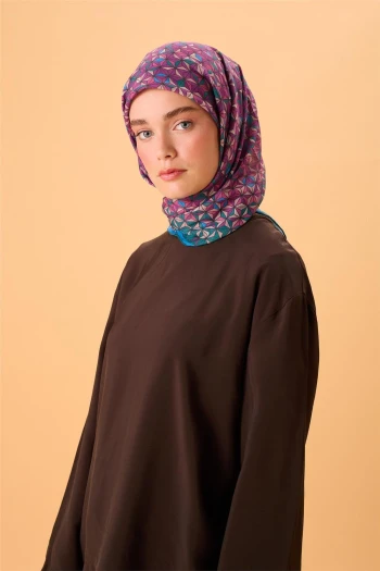 14 Silk Home Piramit Desen Soft Eşarp