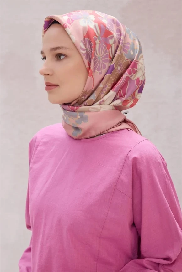 20 Belli Twill İpek Eşarp 4220D