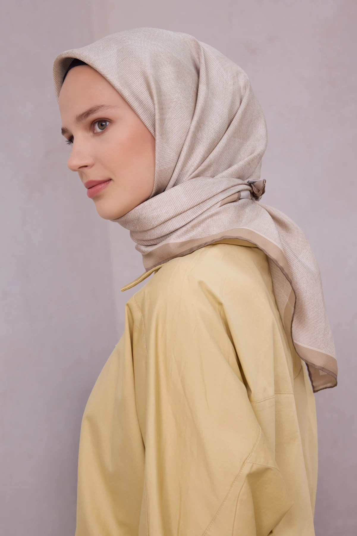 31 Belli Twill İpek Eşarp 4201D