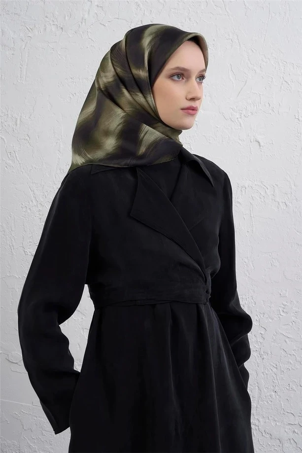 32 Armine Sura İpek Eşarp 9432D